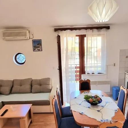Borka Apartman Biograd Na Moru